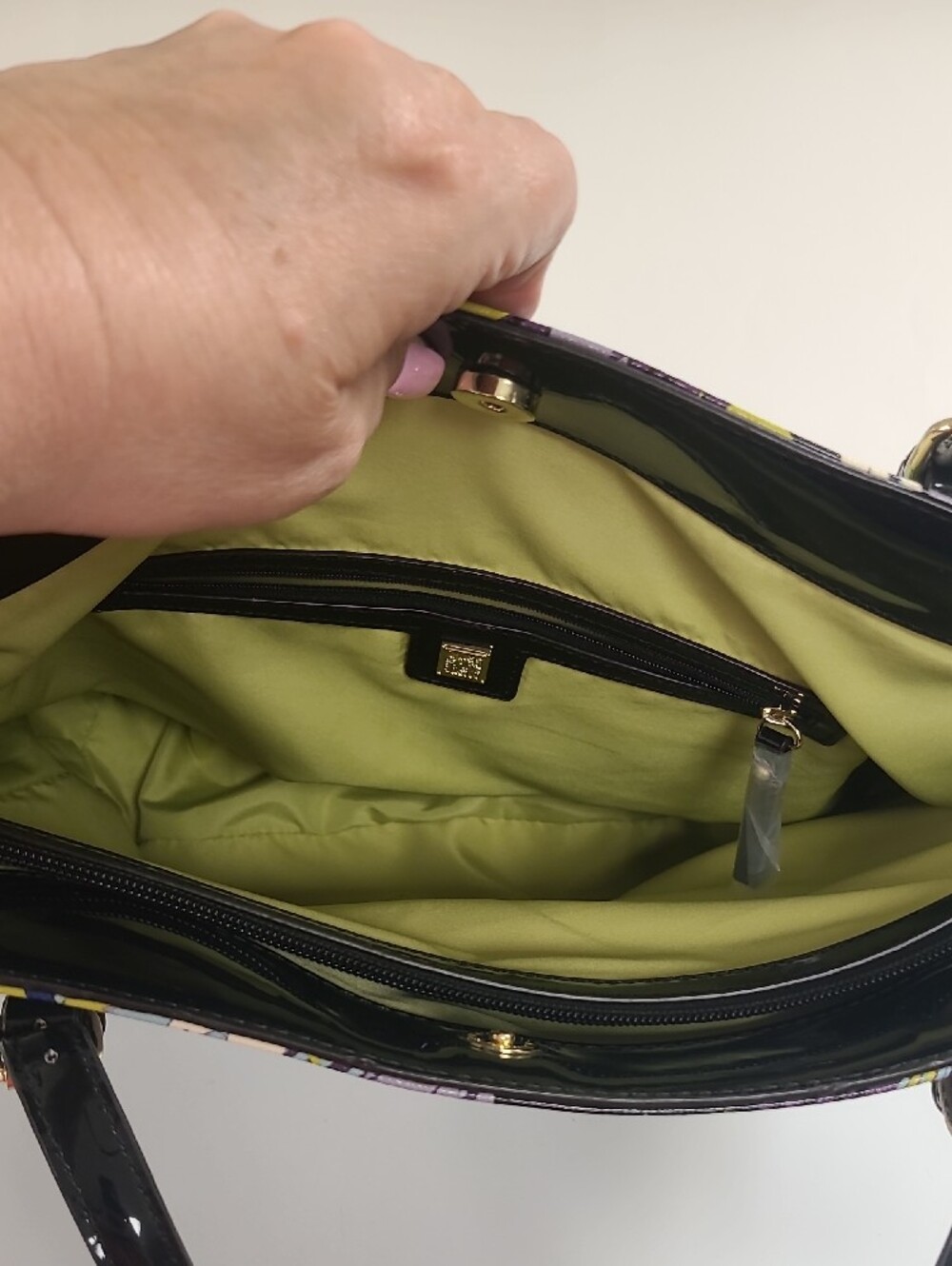 Anne Klein NWT Black Patent Floral Tote with Lavender and Lime Accents - Picture 12 of 14